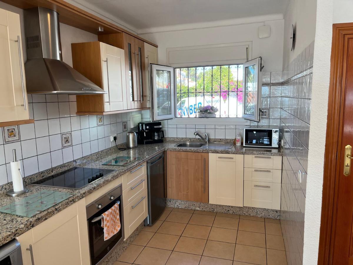 Delightful Burriana House With Magnificent Beach & Sea Views. Nerja Esterno foto