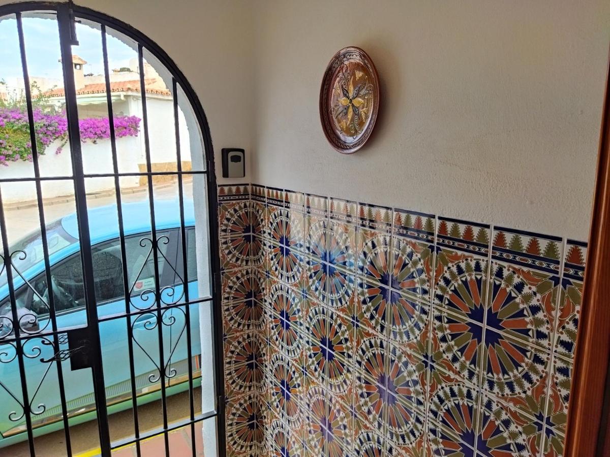 Delightful Burriana House With Magnificent Beach & Sea Views. Nerja Esterno foto